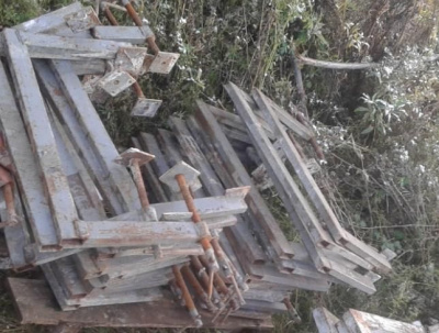 Струбцина для монтажа колонн